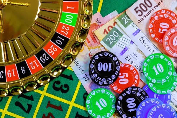 main300 mobile app home screen showing Togel Draw and live dealer tables